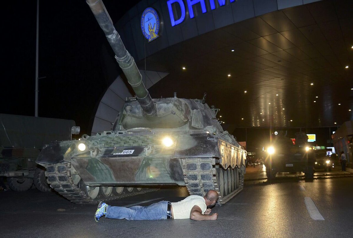 پشت پرده کودتا در ترکیه چیست ؟ / آیا با کودتا طرف بودیم یا با یک نمایش حرفه ای از سوی اردوغان + تصاویر