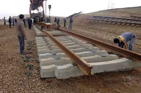 حرکت قطارها در مسیر خرمشهر - تهران برای 48 ساعت متوقف شد حرکت قطارها در مسیر خرمشهر - تهران برای 48 ساعت متوقف شد