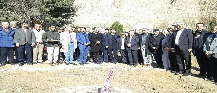 کلنگ احداث بزرگترین همراه&zwnj;سرای بیمارستانی کرمانشاه زده شد