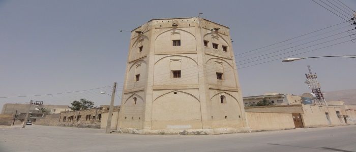 معرفی آثار تاریخی و جاذبه های گردشگری استان بوشهر/مسجد جامع بردستان، قلعه خورموج دشتی، قلعه نصوری، موزه دریانوردی خلیج فارس معرفی آثار تاریخی و جاذبه های گردشگری استان بوشهر/مسجد جامع بردستان، قلعه خورموج دشتی، قلعه نصوری، موزه دریانوردی خلیج فارس