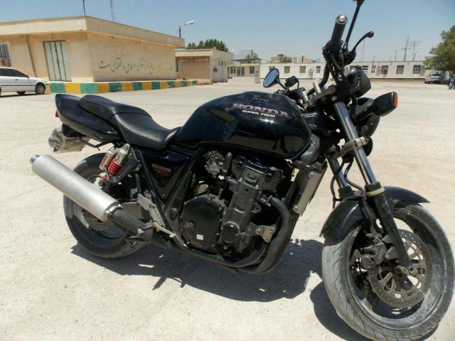 قاچاقچی موتور سیکلت در قزوین به پرداخت بیش از 330 میلیون ریال جریمه محکوم شد قاچاقچی موتور سیکلت در قزوین به پرداخت بیش از 330 میلیون ریال جریمه محکوم شد