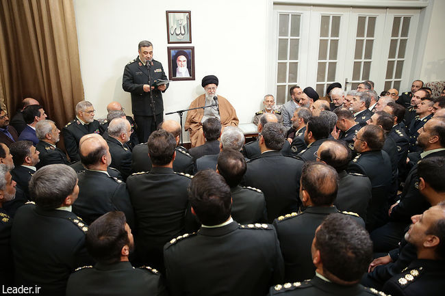 آیت الله خامنه ای: با قاچاق و عوامل ناامن&zwnj;کننده فضای مجازی برخورد جدی کنید