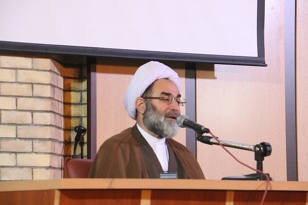 عملکرد ضعیف دولت در بخش اقتصادی؛ کارفرمایان از کارگران حمایت کنند