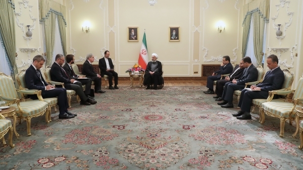 روحانی:فرصت اروپا برای جبران بسیار کوتاه است؛ از بین رفتن برجام، به نفع ایران، فرانسه، منطقه و جهان نیست روحانی:فرصت اروپا برای جبران بسیار کوتاه است؛ از بین رفتن برجام، به نفع ایران، فرانسه، منطقه و جهان نیست
