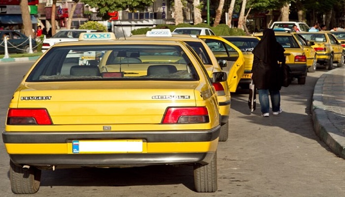 برخورد جدی با رانندگان تاکسی فاقد ماسک در کرمانشاه برخورد جدی با رانندگان تاکسی فاقد ماسک در کرمانشاه