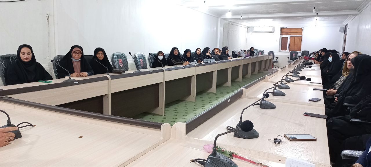 تجلیل از مادران شهدا و بانوان فعال تشکل های فرهنگی/ پارک بانوان در لنده ساماندهی میشود+تصاویر