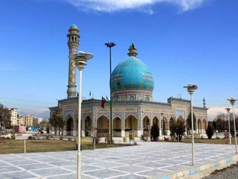 قرائت دعای پرفیض عرفه در بقاع متبرکه و امامزادگان  کرمانشاه