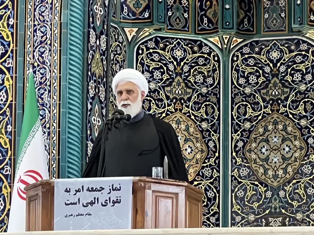 امام جمعه کیش: اقدام تروریستی در شاهچراغ نشانگر درماندگی دشمنان است امام جمعه کیش: اقدام تروریستی در شاهچراغ نشانگر درماندگی دشمنان است