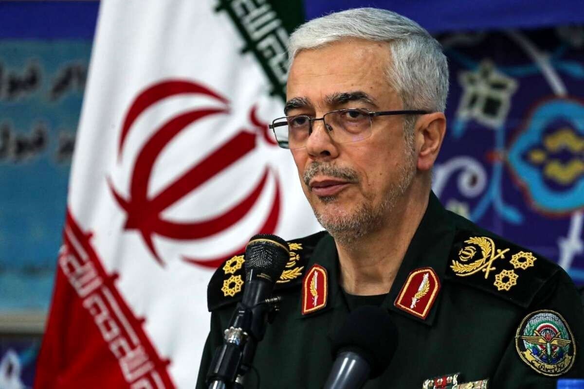 ناو شهید باقری یک ناوگان کامل رزمی برای مقابله با تهدیدات دریایی، زمینی و هوایی را دارد ناو شهید باقری یک ناوگان کامل رزمی برای مقابله با تهدیدات دریایی، زمینی و هوایی را دارد