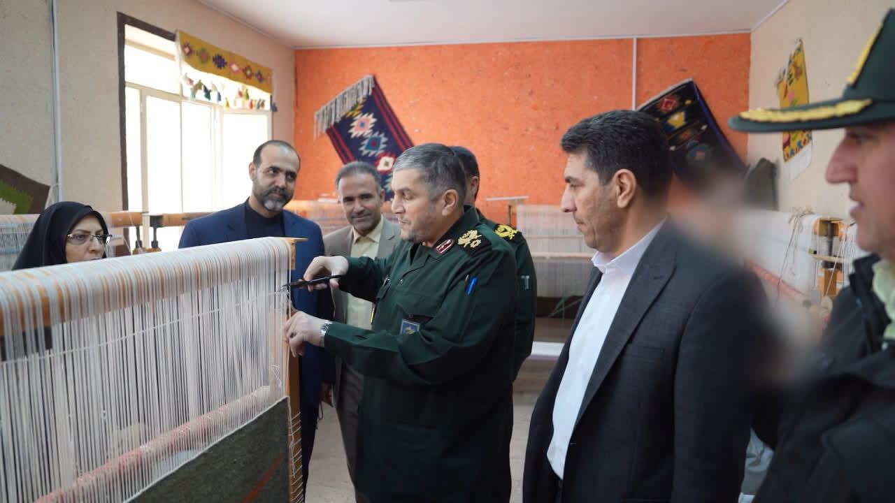 تلاش برای آزادی زندانیان جرائم غیرعمد مالی با حمایت بسیج سازندگی سپاه کرمانشاه تلاش برای آزادی زندانیان جرائم غیرعمد مالی با حمایت بسیج سازندگی سپاه کرمانشاه