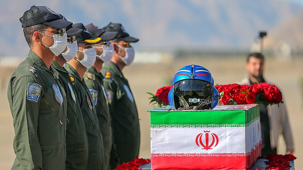کنگاور در سوگ خلبان شهید؛ سرهنگ دوم مجتبی کیانی در مأموریت آسمانی شد کنگاور در سوگ خلبان شهید؛ سرهنگ دوم مجتبی کیانی در مأموریت آسمانی شد