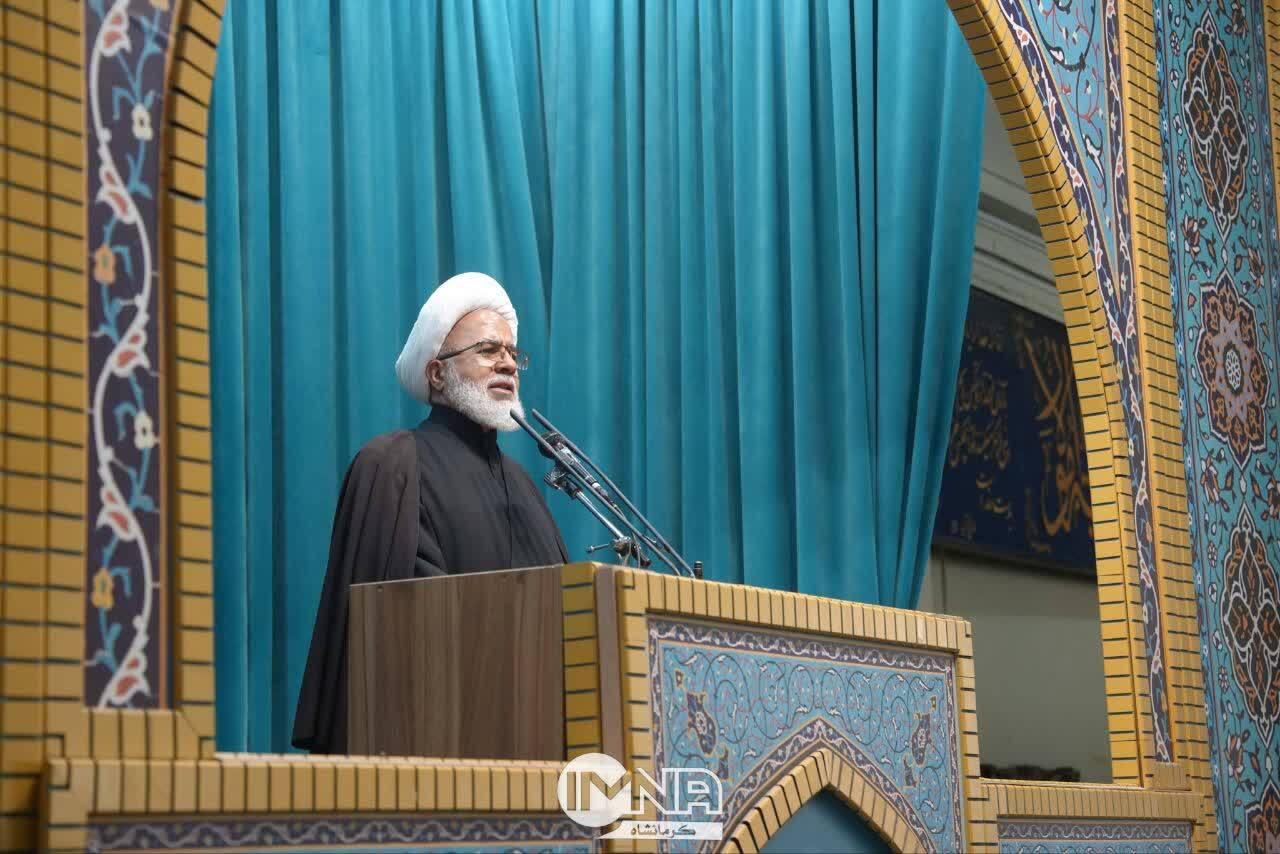 امام جمعه کرمانشاه: ملت ایران و نیروهای مسلح در همه عرصهها دشمن را شکست دادهاند امام جمعه کرمانشاه: ملت ایران و نیروهای مسلح در همه عرصهها دشمن را شکست دادهاند