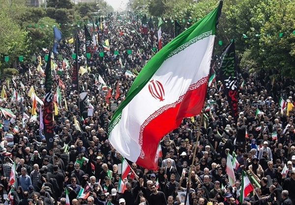ایران تسلیم ناپذیر است/ دیپلماسی امروز باید میدان را تثبیت کند