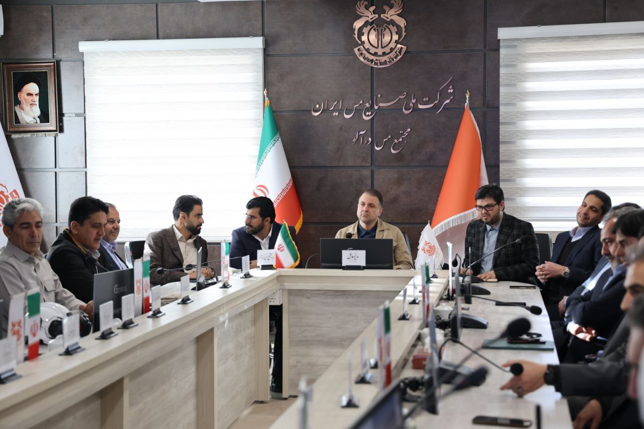 بازدید مدیرعامل شرکت ملی صنایع مس ایران و جمعی از مسئولان از معدن مجتمع مس درآلو بازدید مدیرعامل شرکت ملی صنایع مس ایران و جمعی از مسئولان از معدن مجتمع مس درآلو