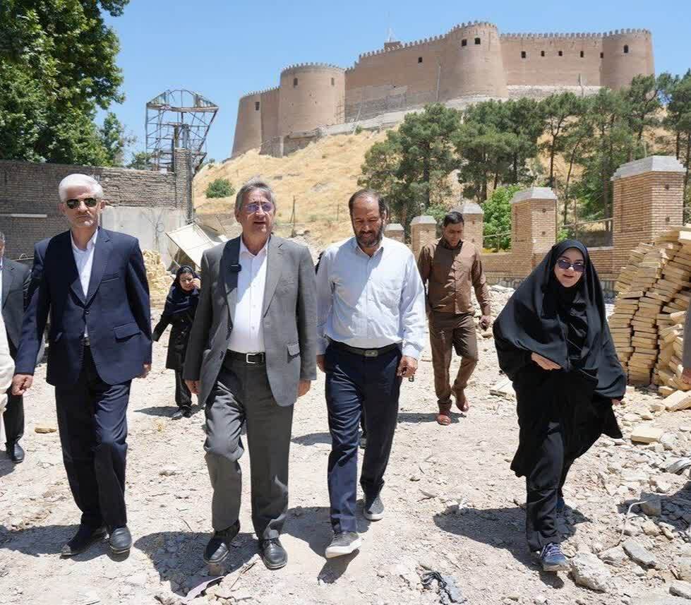 فلکالافلاک در آستانه تولدی دوباره؛ آغاز بازآفرینی قلب تاریخی خرمآباد فلکالافلاک در آستانه تولدی دوباره؛ آغاز بازآفرینی قلب تاریخی خرمآباد
