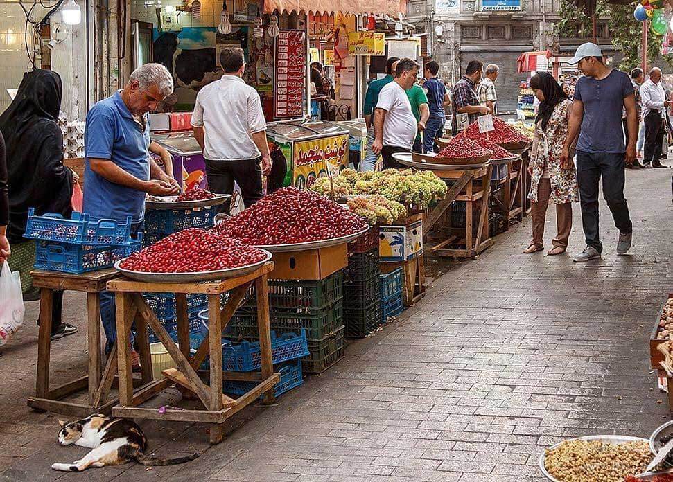 طرح ملی ۱۰۰۰ میدان و ۱۰۰۰ بازار عرضه مستقیم کالا‌های اساسی در اردبیل اجرا می‌شود