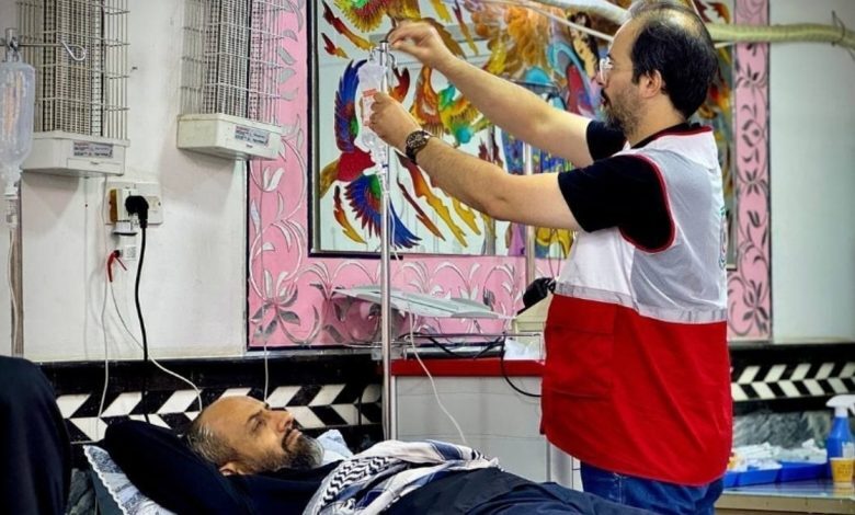 ارائه خدمات درمانی به بیش از ۳۴ هزار زائر در درمانگاه هلالاحمر کرمان در کربلا ارائه خدمات درمانی به بیش از ۳۴ هزار زائر در درمانگاه هلالاحمر کرمان در کربلا