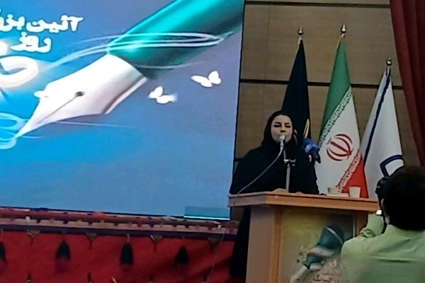 روز خبرنگار؛ وقتی تریبون مطالبهگری از تریبون تجلیل جلو زد روز خبرنگار؛ وقتی تریبون مطالبهگری از تریبون تجلیل جلو زد