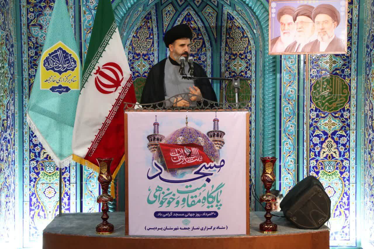 شوک قیمتی بنزین را جایگزین درمان ریشهای نکنید/ سه پرونده اقتصادی و یک پیام مشترک شوک قیمتی بنزین را جایگزین درمان ریشهای نکنید/ سه پرونده اقتصادی و یک پیام مشترک