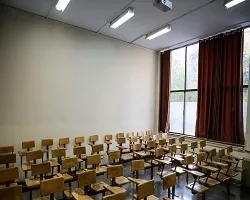 کمبود معلم و نبود اعتبارات چالش پیش روی آموزش و پرورش مبارکه/افزایش مهاجرت نیروی‌های غیر بومی از مبارکه