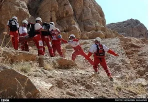 نجات ۶ گردشگر گرفتار در کوهستان منگشت باغملک