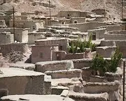 1297 فقره تسهیلات مسکن روستایی در لنجان داده شده است
