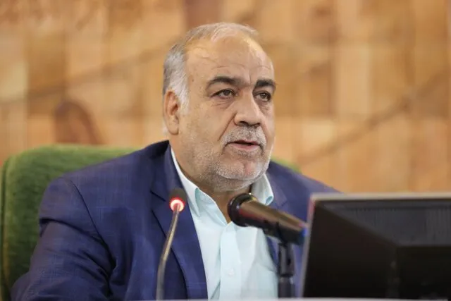 فرمانداران در زمینه اشتغالزایی فعالتر باشند