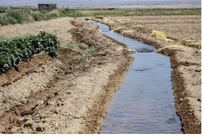 آغاز لایروبی ۶۴ کیلومتر از نهرهای رودخانه بهمنشیر در آبادان
