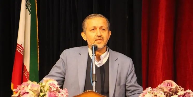 مشاور وزیر فرهنگ: کتاب تداعی‌کننده دانایی و روشنایی است