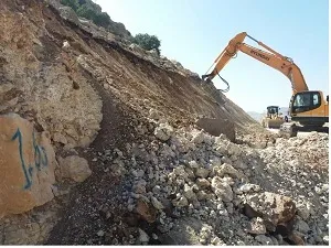 بهسازی جاده روستای درگنبد بخش الوار اندیمشک آغاز شد