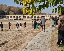 شهروندان اصفهان از شرکت در تجمع‌های غیرقانونی خودداری کنند