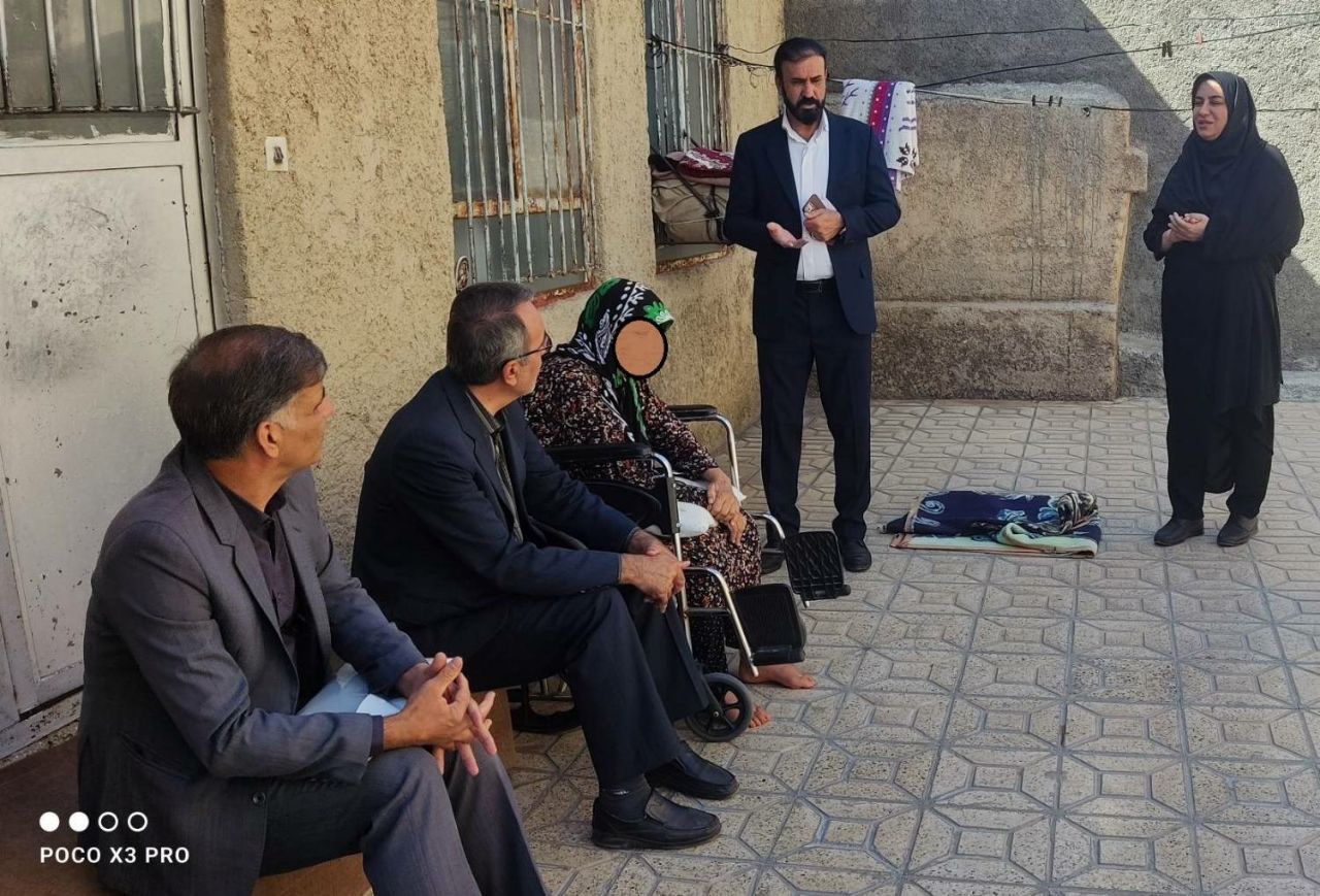 حمایت کمیته امداد ایلام از ۲۱ هزار سالمند / ۵۰ سالمند بالای ۱۰۰ سال در استان حمایت کمیته امداد ایلام از ۲۱ هزار سالمند / ۵۰ سالمند بالای ۱۰۰ سال در استان