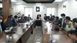 تاکید وزیر صمت بر برندسازی طلای زرشوران تکاب