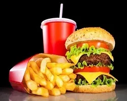 کاهش 50 درصدی فروش پیتزا در اصفهان