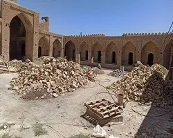 کاروانسرای شاه عباسی ورزنه بازسازی می‌شود