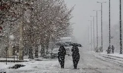 بارش برف، مه گرفتگی و وزش باد در راه آذربایجان غربی