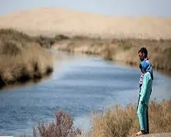 حذف زاینده رود و تالاب بین المللی گاوخونی از کتاب های درسی / معرفی اصفهان به عنوان یک استان بیابانی و کویری