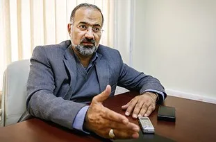 روحانی در مصاحبه بعد از انتخابات وعده‌هایش را انکار کرد/ وزرایی از جنس اقتصاد مقاومتی انتخاب شوند/ دولت نباید به خام‌فروشی افتخار کند