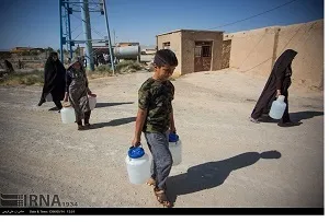 اهالی ۱۴ روستای بخش خنافره شادگان آب شرب ندارند