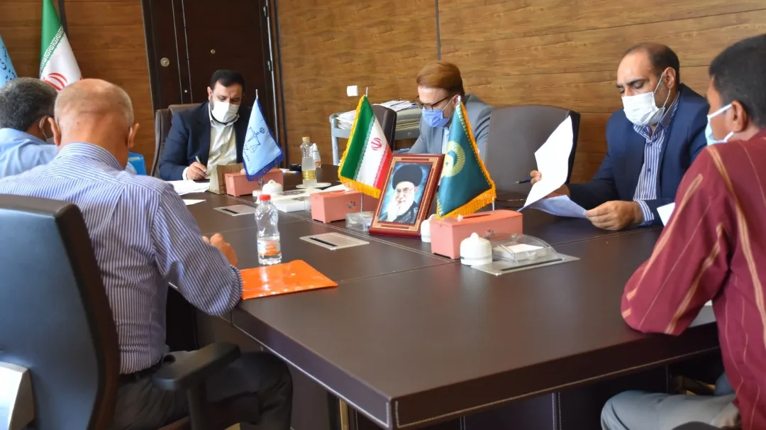 برگزاری نخستین دیدار مردمی رئیس کل دادگستری هرمزگان در سال ۱۴۰۰ / ۳۴ نفر از شهروندان مطالبات خود را مطرح نمودند